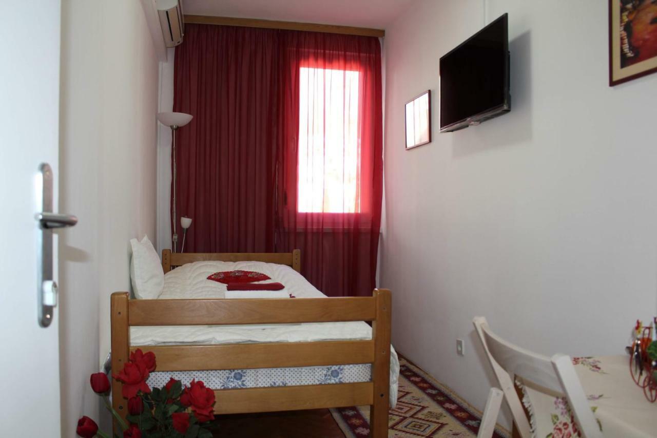 Full View Hotel Мостар Екстериор снимка