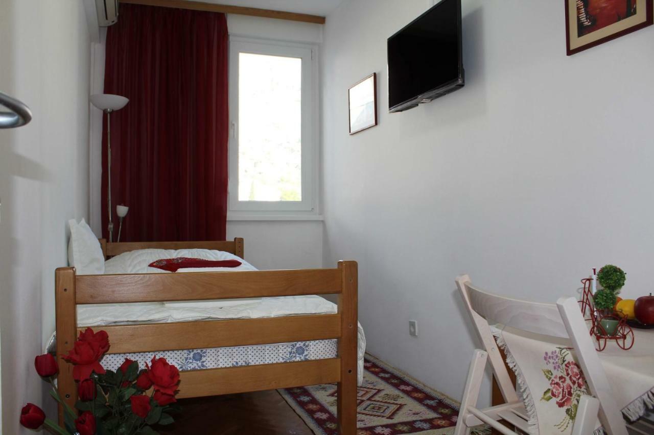 Full View Hotel Мостар Екстериор снимка